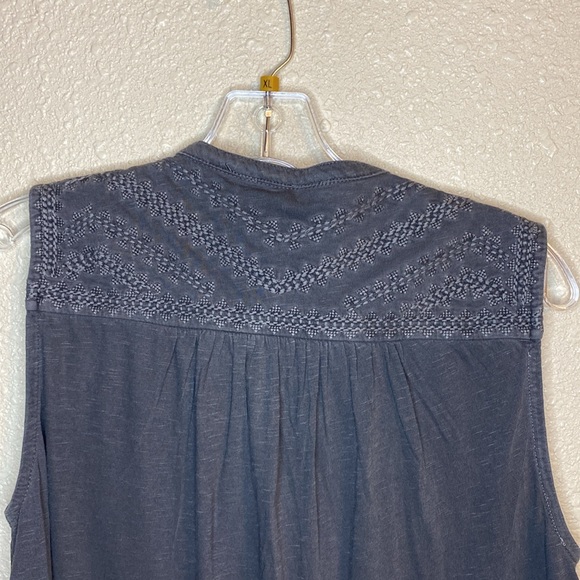 Lucky Brand Sleeveless Top Dark Gray NWOT Size M - Picture 6 of 10